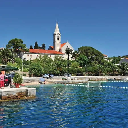 6 Bedroom Awesome In