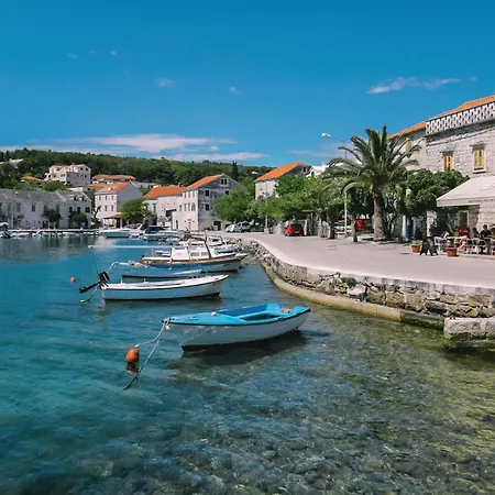 Сasa de vacaciones 6 Bedroom Awesome In Sumartin