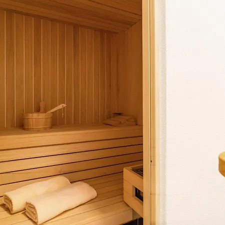 Сasa de vacaciones 6 Bedroom Awesome In *