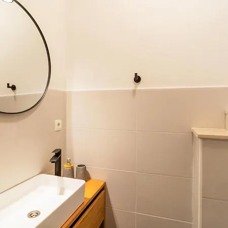 6 Bedroom Awesome In * Sumartin