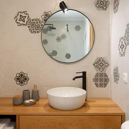 6 Bedroom Awesome In