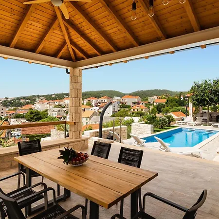 6 Bedroom Awesome In Сasa de vacaciones *