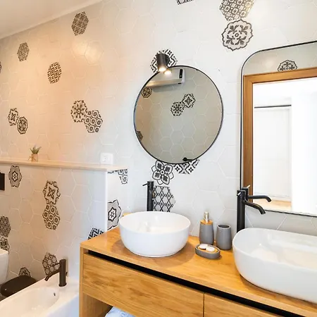 6 Bedroom Awesome In * Sumartin