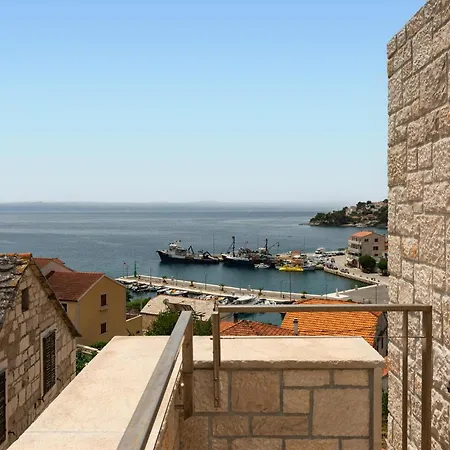 6 Bedroom Awesome In Сasa de vacaciones Sumartin