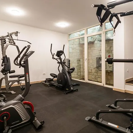 Сasa de vacaciones 6 Bedroom Awesome In Sumartin