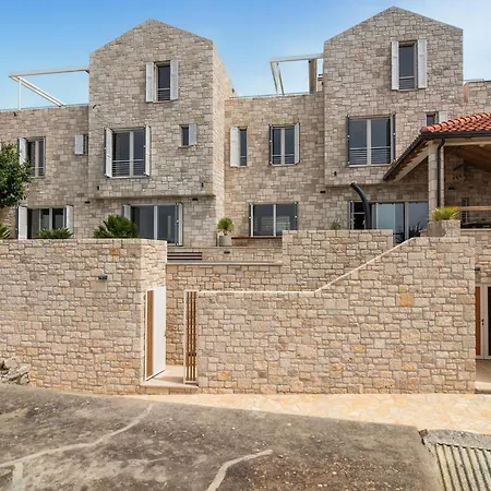 6 Bedroom Awesome In Сasa de vacaciones *