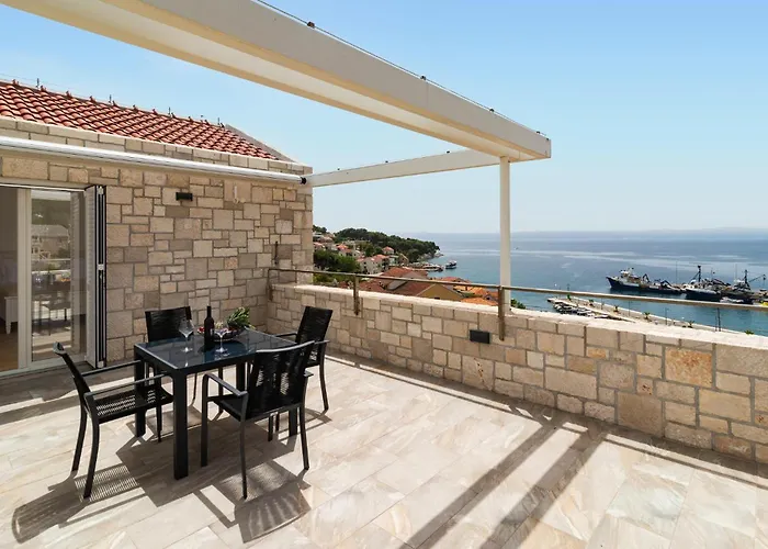 6 Bedroom Awesome In Feriehus Sumartin