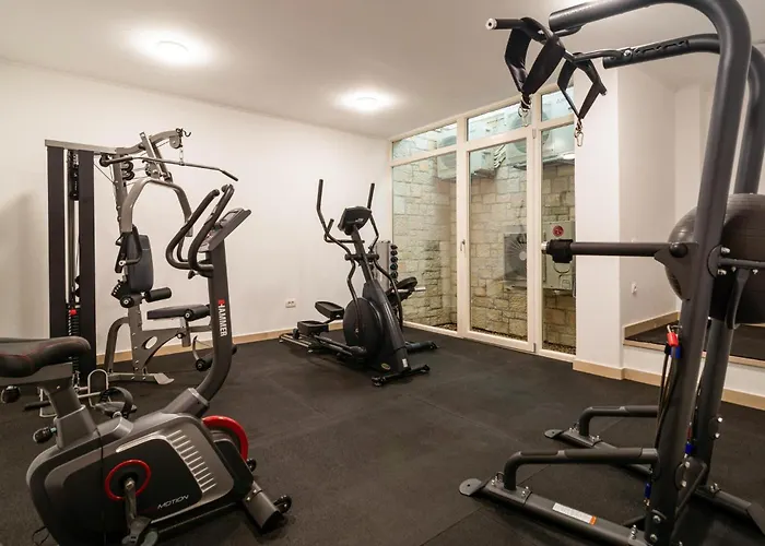 Feriehus 6 Bedroom Awesome In Sumartin